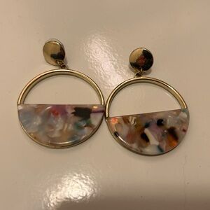 Colorful circular earrings